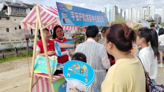 平安产险龙岩中心支公司：警企联动  绘就美丽乡村“平安路”